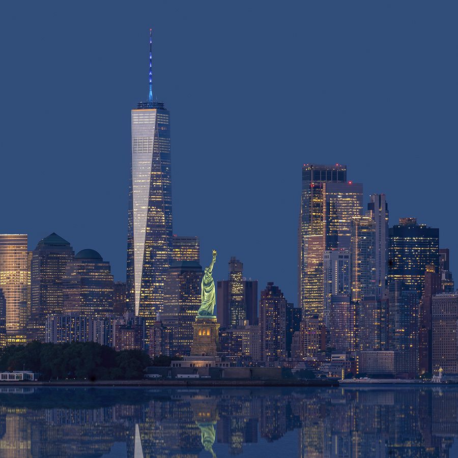 Stature of Liberty and Freedom Tower copy